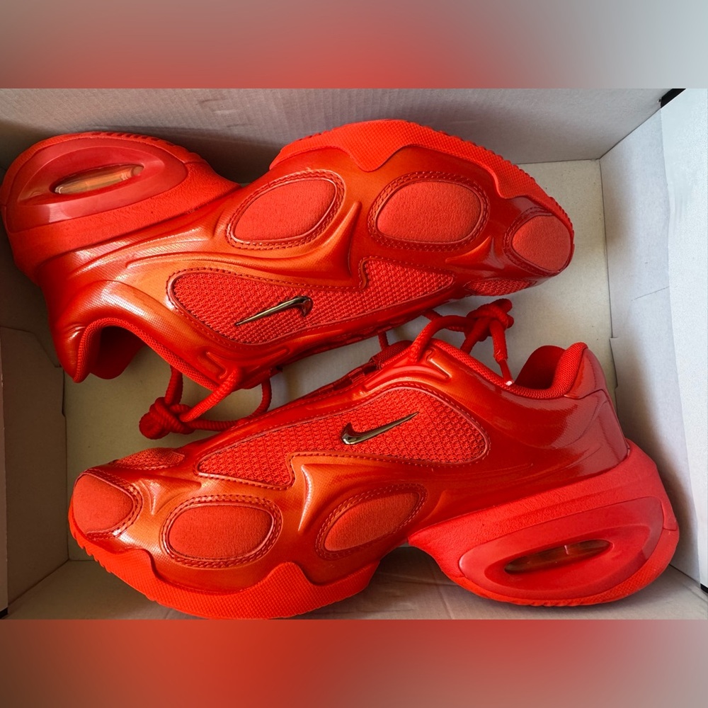 NWT NIKE Air Max Muse 'Habanero Red' - Picture 3 of 14